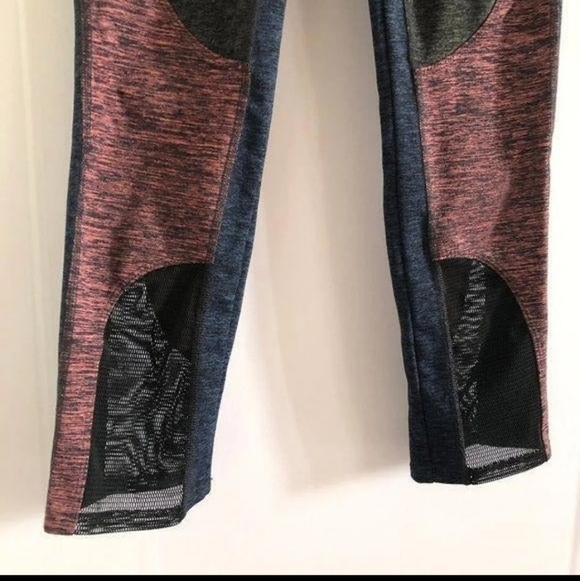 FREE People Movement 3/4 Yoga Pants sz. XS - Picture 7 of 10